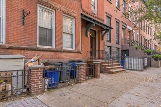 318 Hudson St in Hoboken, NJ - Building Photo - Building Photo