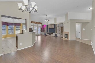 202 Matlock Meadow Dr in Arlington, TX - Building Photo - Building Photo