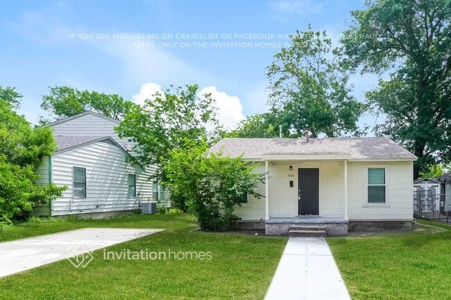 property at 5101 Royal Dr