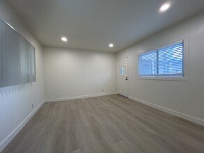 305 Calle Miramar in Redondo Beach, CA - Building Photo - Building Photo