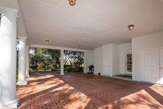15612 Howell Park Ln in Tampa, FL - Building Photo - Building Photo