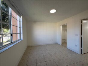 2103 Renaissance Blvd in Miramar, FL - Building Photo - Building Photo