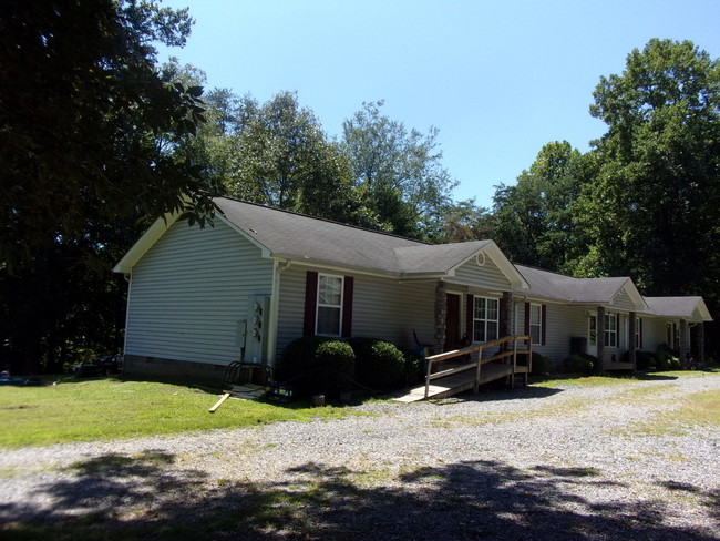 500-503 Rose Petal Ln in Ellijay, GA - Building Photo - Building Photo