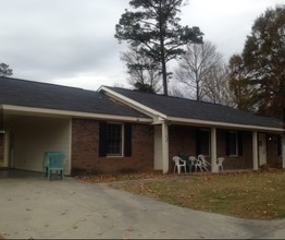 180 Hennon Dr NW in Rome, GA - Building Photo - Building Photo