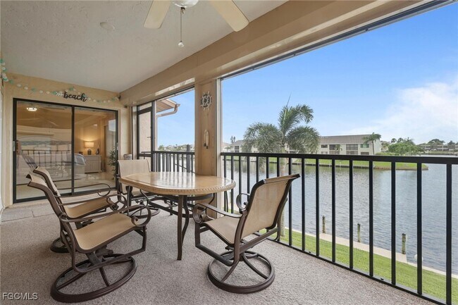 3722 SE 12th Ave in Cape Coral, FL - Building Photo - Building Photo