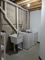 2917 Darlington Rd in Beaver Falls, PA - Building Photo