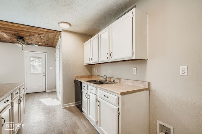 property at 226 Tara Plantation Dr