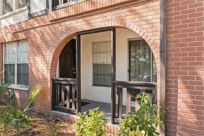 230 N Bayshore Blvd in Clearwater, FL - Building Photo - Building Photo