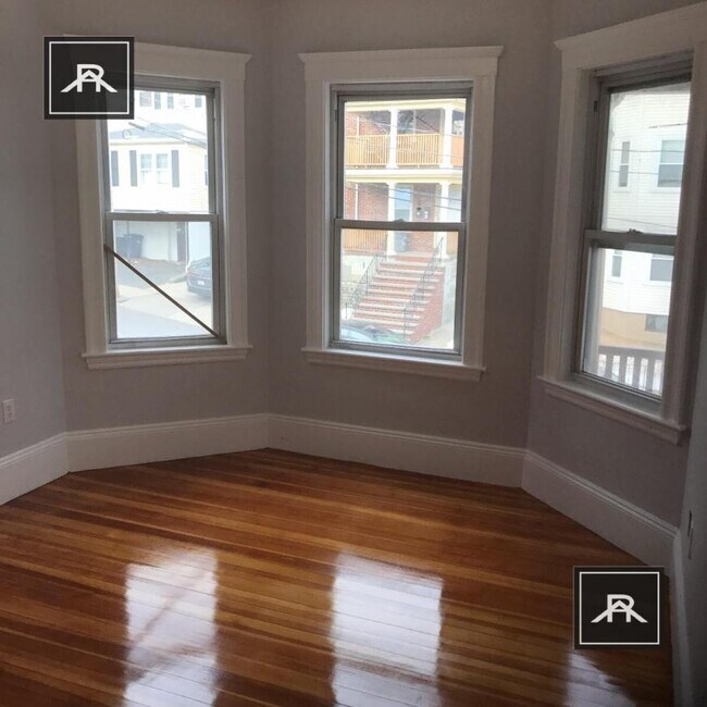 13 Atkins St in Boston, MA - Building Photo - Building Photo
