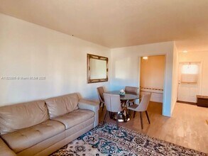 3201 SE 14th St in Pompano Beach, FL - Building Photo - Building Photo