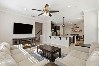 1021 Billington Ln in Roseville, CA - Building Photo - Building Photo