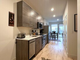 400 Claremont Ave in Jersey City, NJ - Building Photo