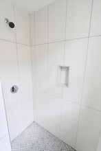 24 Russell St, Unit 3 in Malden, MA - Building Photo - Building Photo