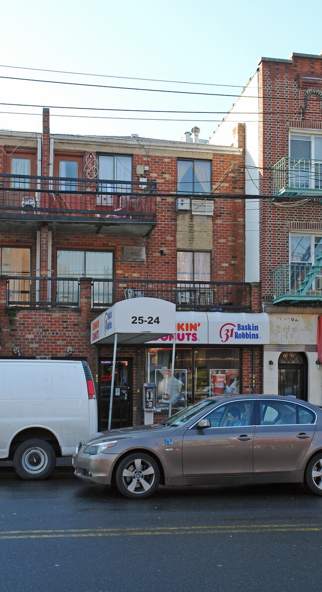 25-24 Broadway in Astoria, NY - Building Photo - Building Photo