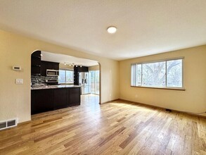 3070 S Chester Ct in Denver, CO - Building Photo - Building Photo