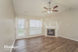 3211 Irwin Valley Ct in Charlotte, NC - Foto de edificio - Building Photo