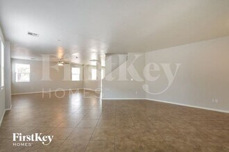 11237 Alga Ct in Las Vegas, NV - Building Photo - Building Photo