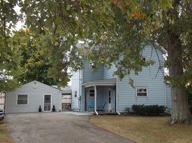 3844 Gordon Dr in Amelia, OH - Building Photo
