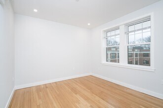 17 Forest St, Unit 21 in Cambridge, MA - Foto de edificio - Building Photo