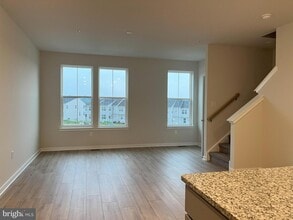 7620 Clayton Ave in Coopersburg, PA - Foto de edificio - Building Photo