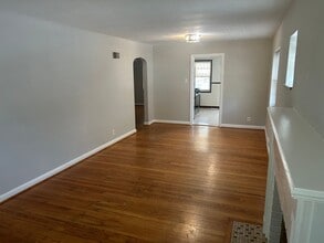5744 Murdoch Ave in St. Louis, MO - Building Photo - Building Photo