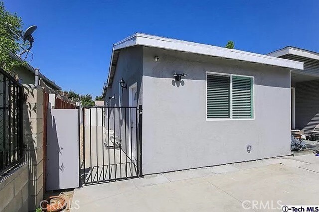 7521 Nestle Ave in Los Angeles, CA - Building Photo