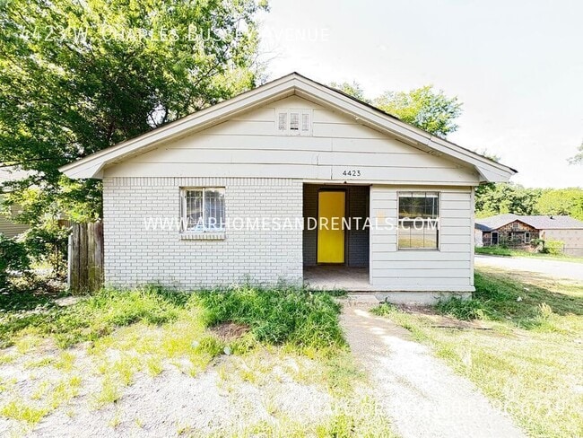 property at 4423 W Charles Bussey Ave