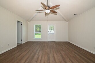 3805 Christine St in Rowlett, TX - Foto de edificio - Building Photo