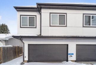 8719-87177 77 Ave NW in Edmonton, AB - Building Photo - Building Photo