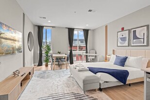 916 N Delaware Ave in Philadelphia, PA - Building Photo