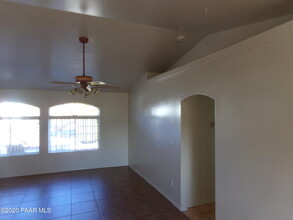 7115 E Thrush Ln in Prescott Valley, AZ - Building Photo - Building Photo