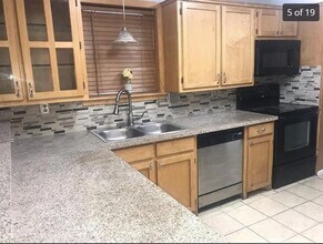 210 Nettletree St in Arlington, TX - Building Photo - Building Photo