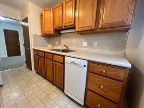 339 Massachusetts Ave, Unit 10 in Arlington, MA - Building Photo - Building Photo