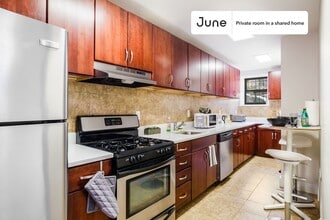 108 W 119th St in New York, NY - Building Photo - Building Photo