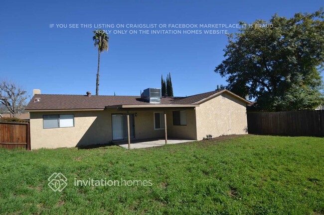 1676 Rhone Ave in Highland, CA - Building Photo - Building Photo