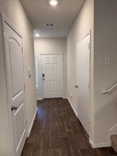 263 Granary Dr in Uhland, TX - Building Photo - Building Photo