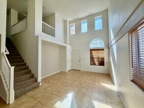 9316 Pyrope Ct in Las Vegas, NV - Building Photo - Building Photo