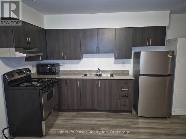 property at 27-127 Bridge St