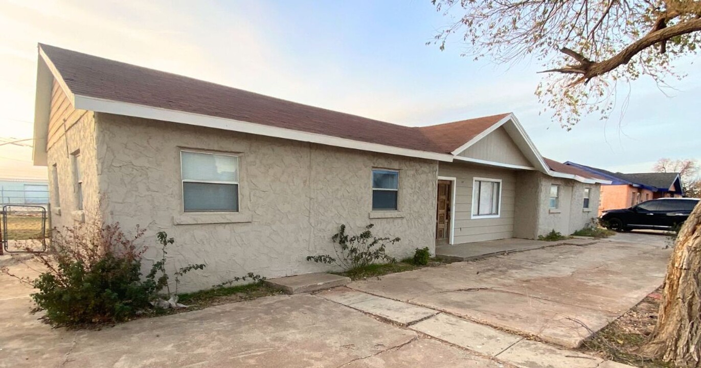 4508 Avenue G in Lubbock, TX - Building Photo