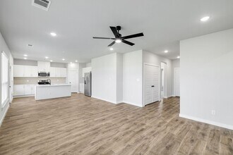 4027 Clovis St in Midlothian, TX - Building Photo - Building Photo