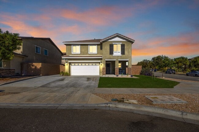 7161 Bella Strada Dr in Fontana, CA - Building Photo - Building Photo