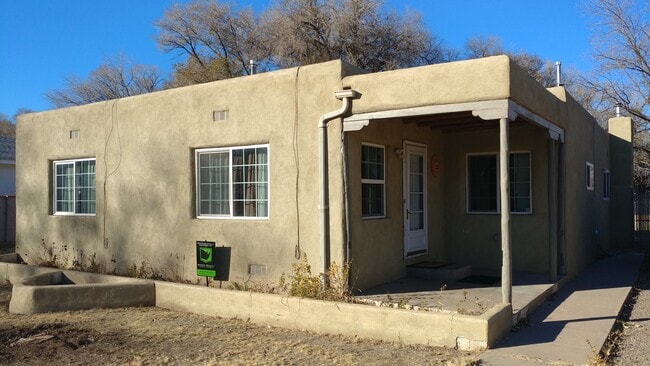 property at 1315 Jeannette Ave SW