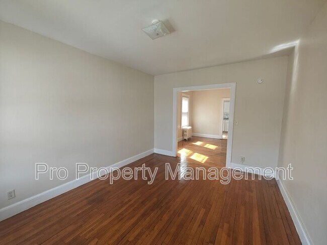 102-104 Anthony St in New Haven, CT - Building Photo - Building Photo