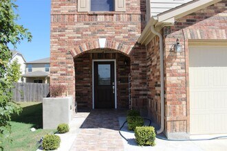 11052 Kirkoswald Rd in Austin, TX - Building Photo - Building Photo