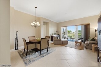 9243 Tesoro Ln in Naples, FL - Building Photo - Building Photo