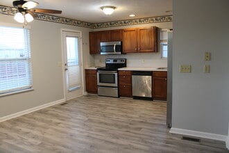 12541 Kenai Dr in Evansville, IN - Building Photo - Building Photo