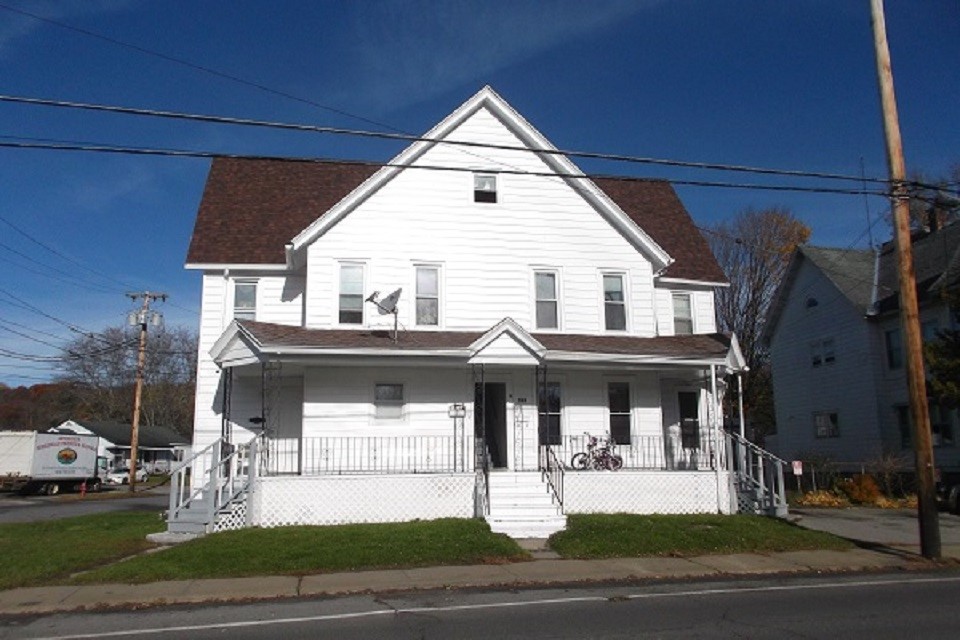 268 S Main St in Gloversville, NY - Building Photo