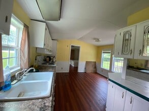 818 Airport Rd in New Bern, NC - Building Photo - Building Photo