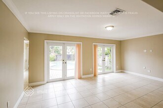 2150 SW 65th Ave in Miami, FL - Building Photo - Building Photo
