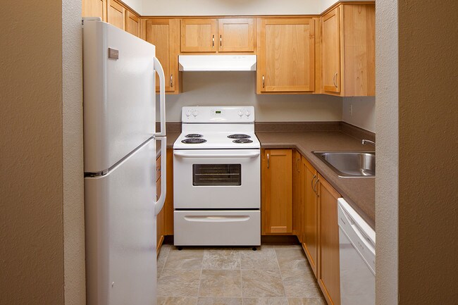 Farmington Meadows in Beaverton, OR - Foto de edificio - Building Photo
